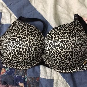 Bra by Victoria Secret 32DD